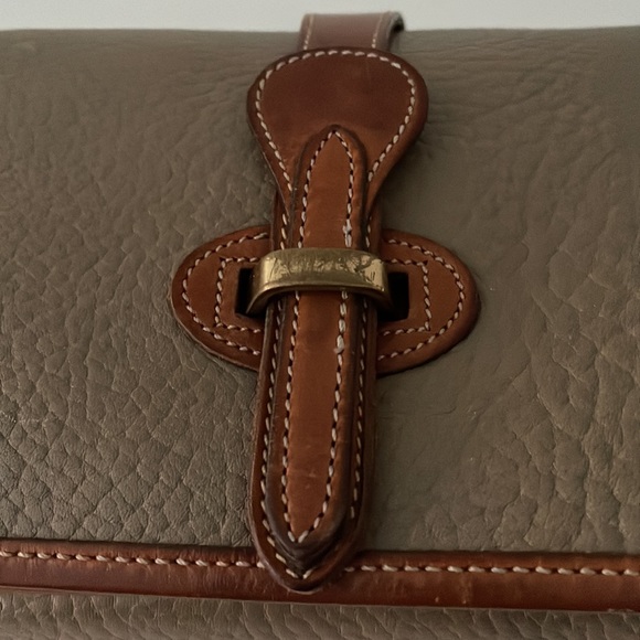 VINTAGE DOONEY AND BOURKE SHOULDER BAG - Picture 7 of 10